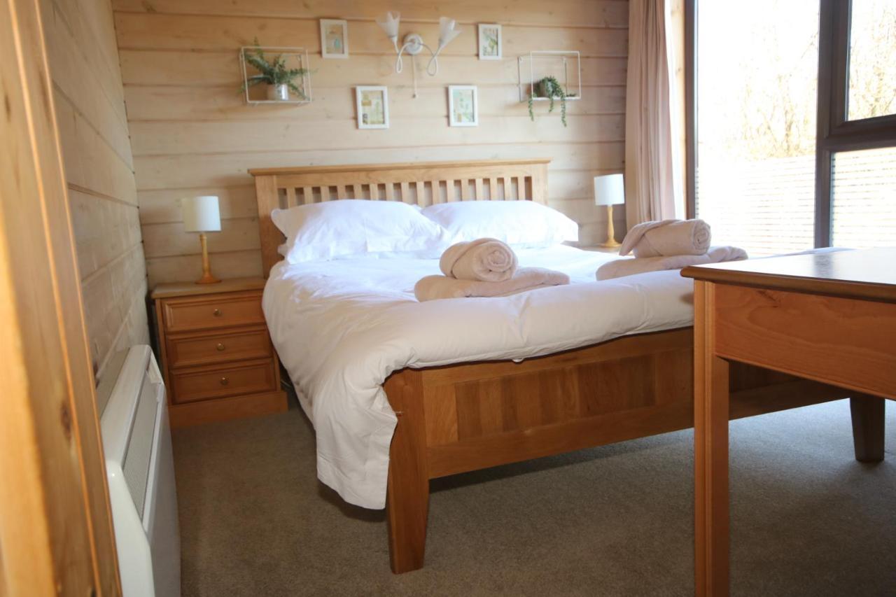 Hartland Hideaway Lodge Woolfardisworthy  Екстер'єр фото